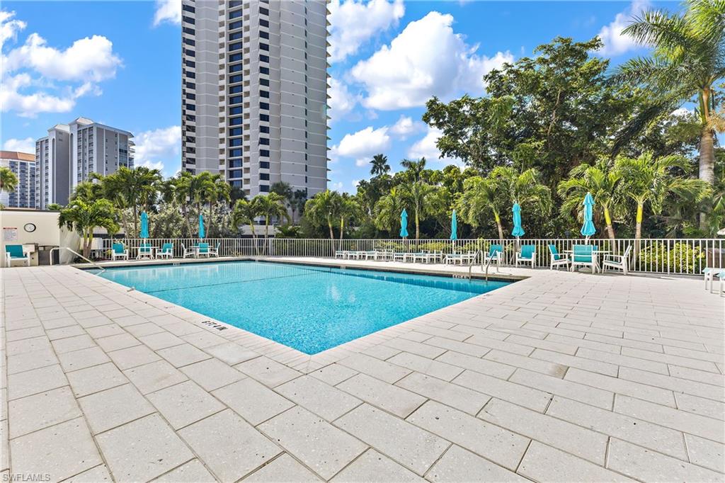 5550 Heron Point DR Unit: 1004