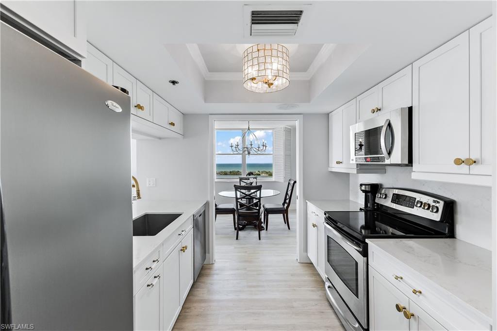 5550 Heron Point DR Unit: 1004