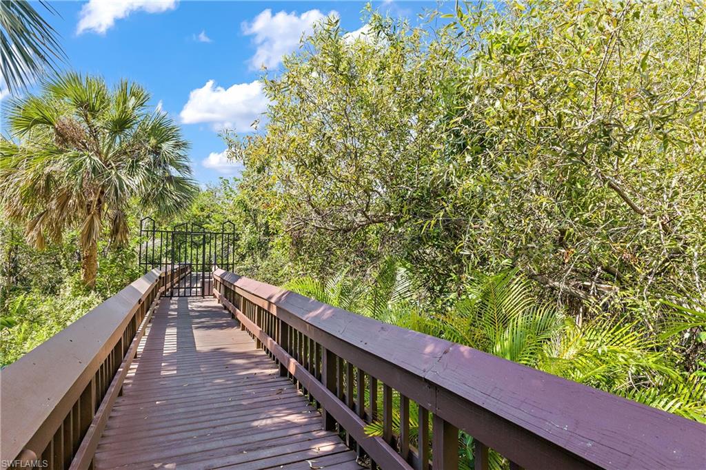 5550 Heron Point DR Unit: 1004