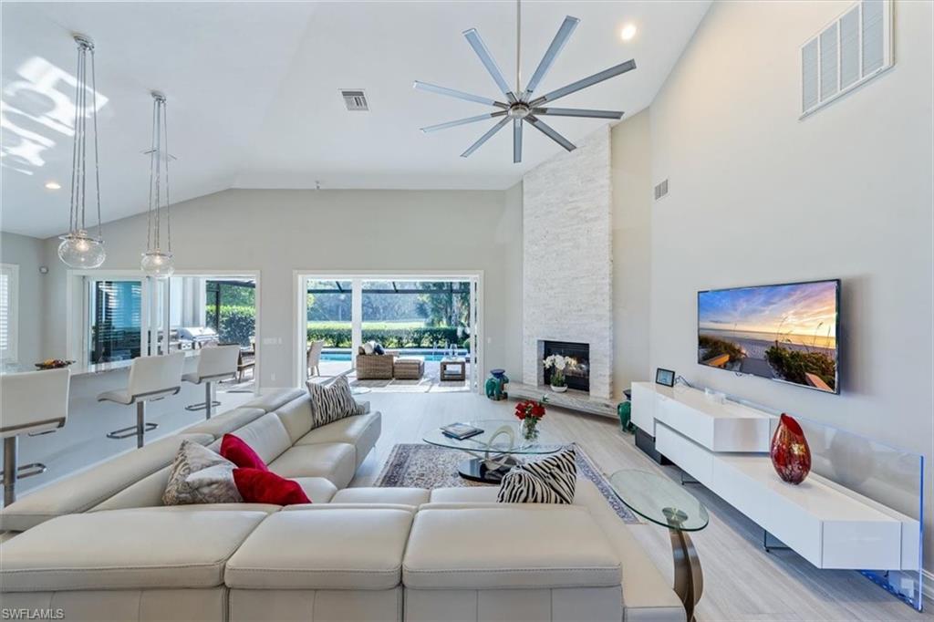 8986 Lely Island CIR