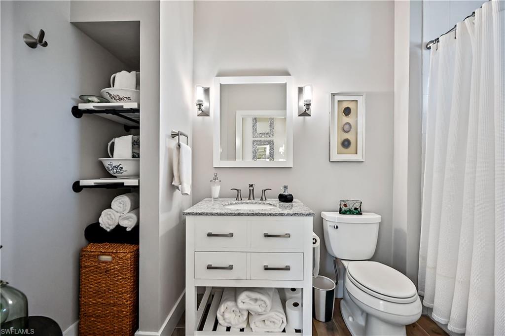 625 10th AVE S Unit: C-1