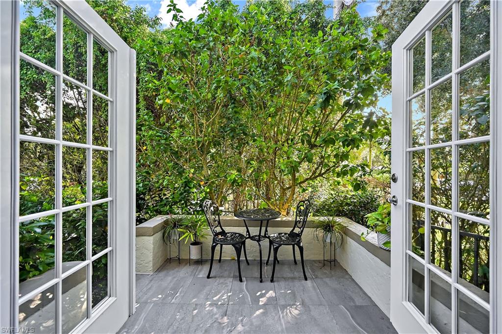 625 10th AVE S Unit: C-1