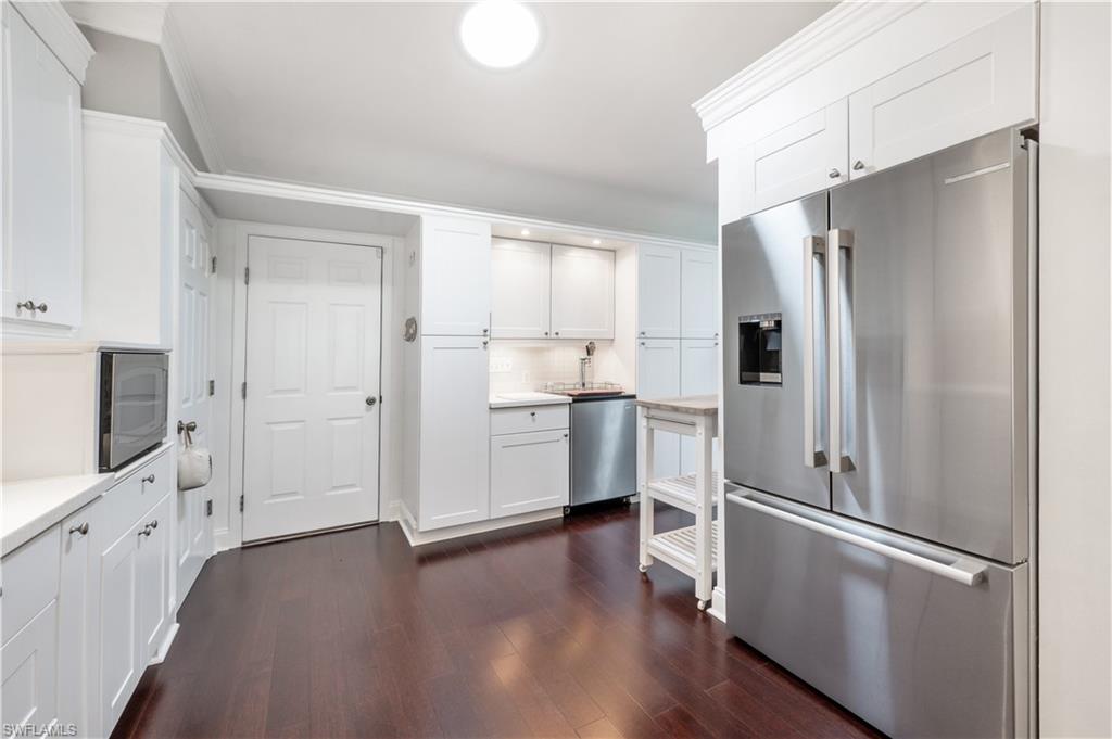 1004 Marblehead DR Unit: M-4