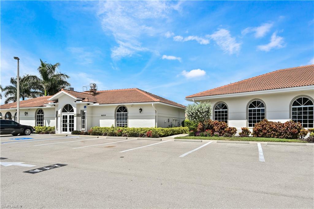 1004 Marblehead DR Unit: M-4