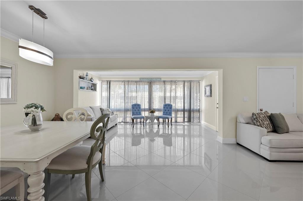 2100 Gulf Shore BLVD N Unit: 212