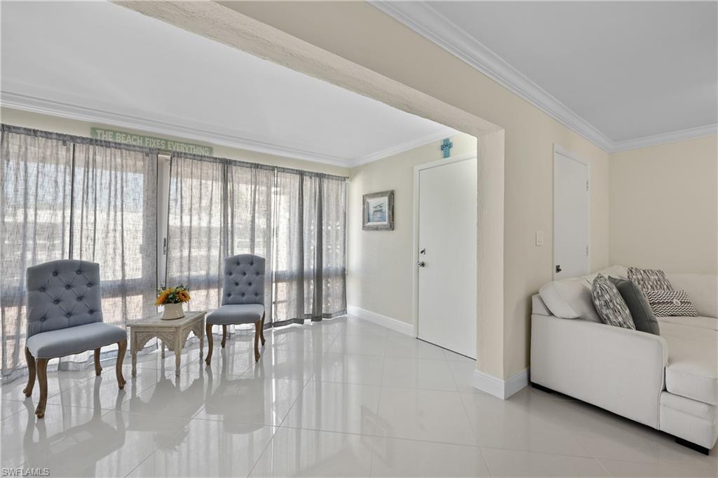 2100 Gulf Shore BLVD N Unit: 212
