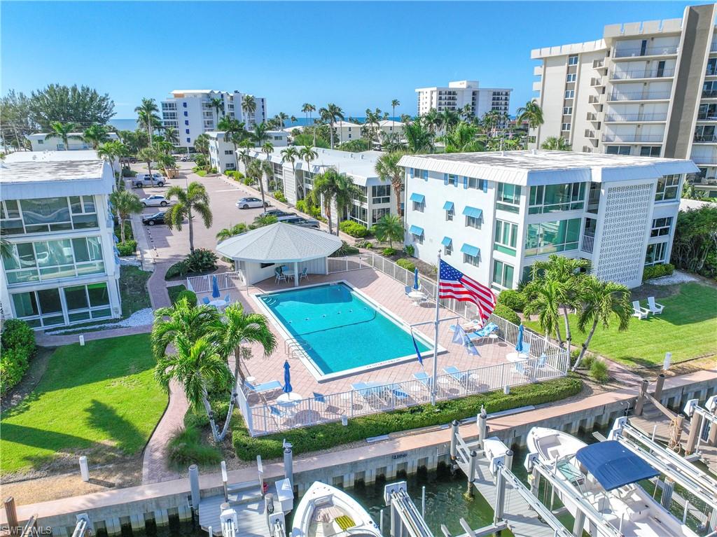 2100 Gulf Shore BLVD N Unit: 212