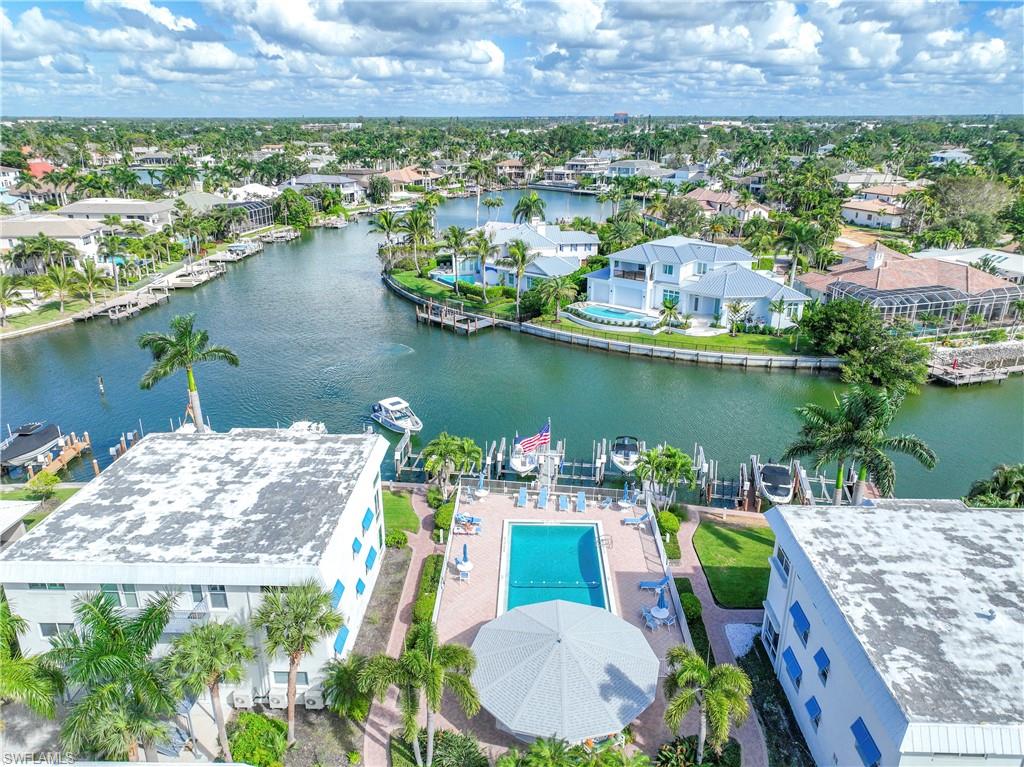 2100 Gulf Shore BLVD N Unit: 212
