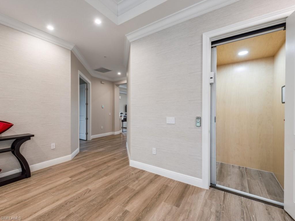 2542 Windward CT Unit: 16201