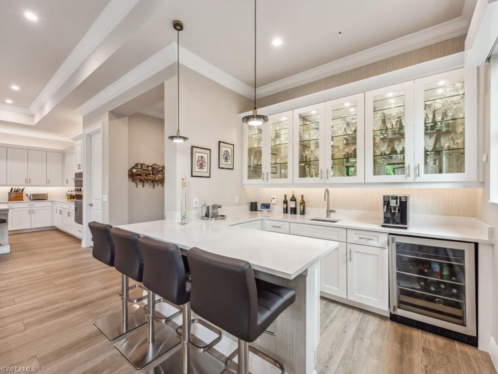 2542 Windward CT Unit: 16201