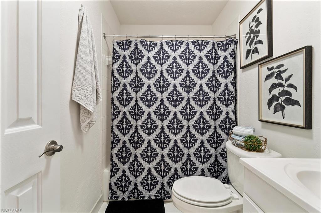 4629 Bayshore DR Unit: J5