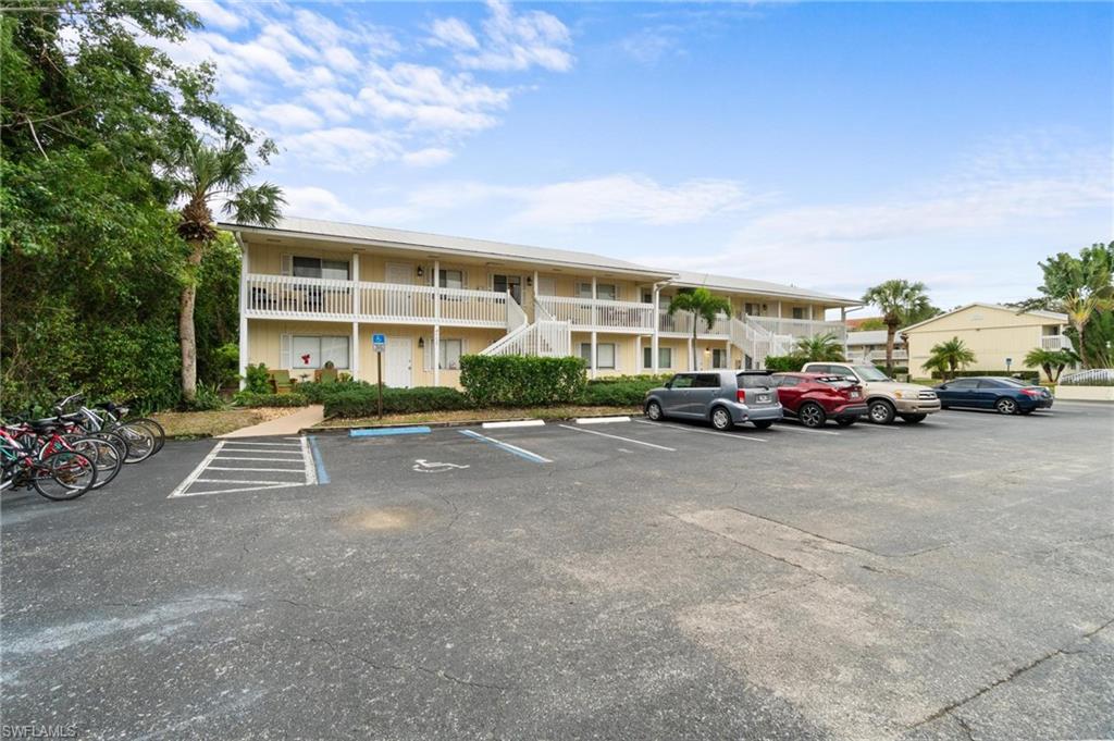 4629 Bayshore DR Unit: J5