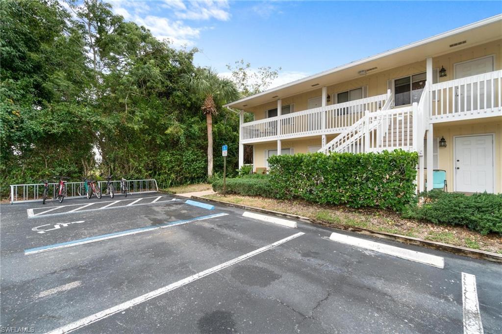 4629 Bayshore DR Unit: J5
