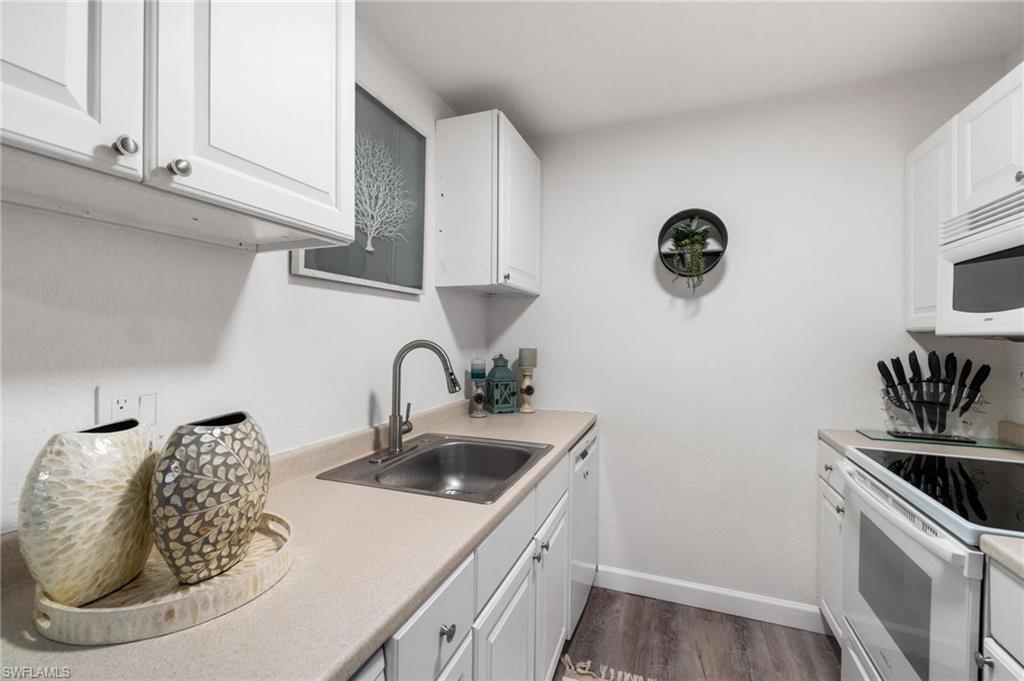 4629 Bayshore DR Unit: J5