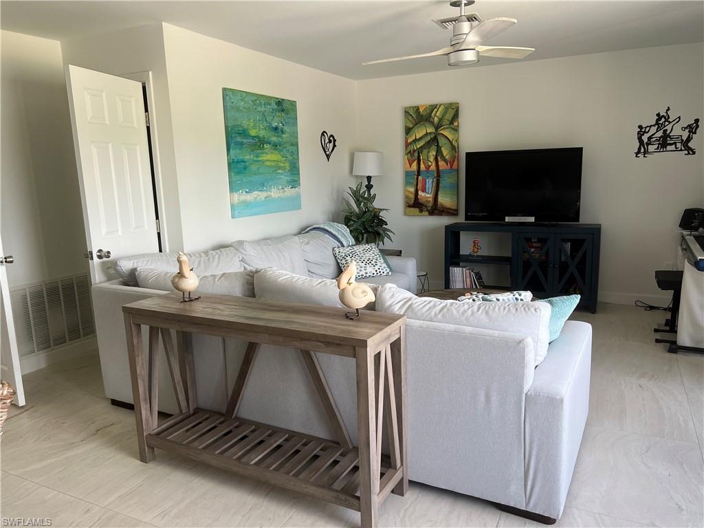 185 Palm DR W Unit: 18-J