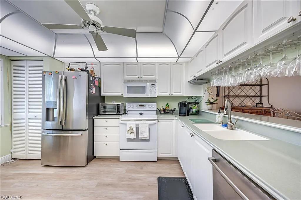 3032 Sandpiper Bay CIR Unit: G304