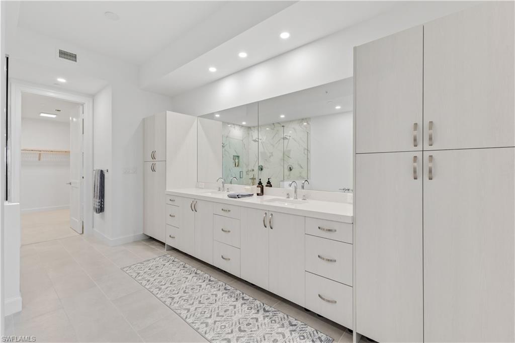 1125 Central AVE Unit: 463