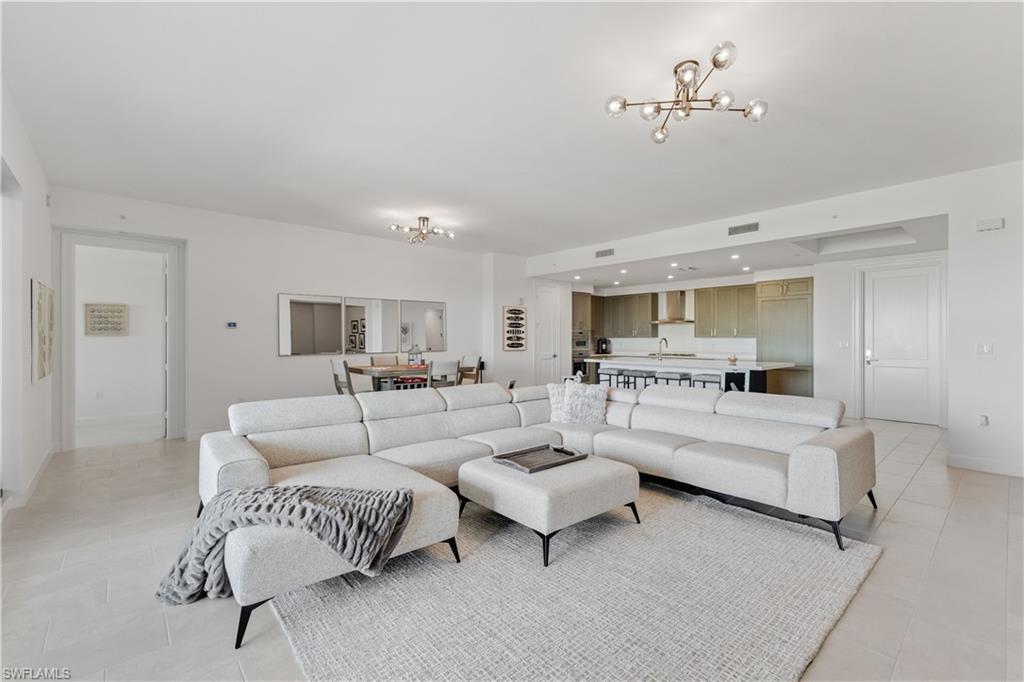 1125 Central AVE Unit: 463