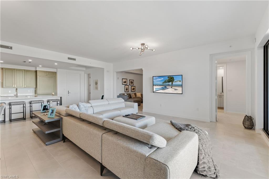 1125 Central AVE Unit: 463