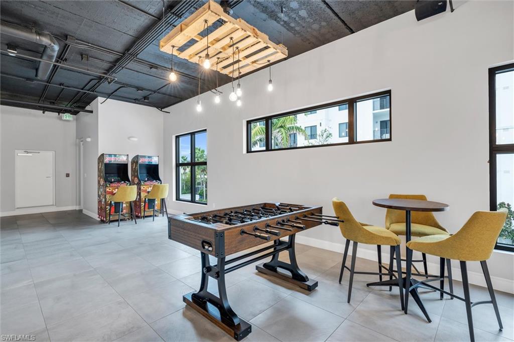 1125 Central AVE Unit: 463