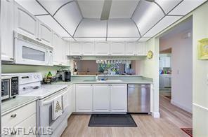 3032 Sandpiper Bay CIR Unit: G304