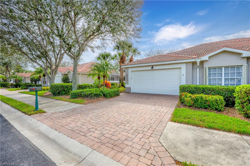 3935 Recreation LN