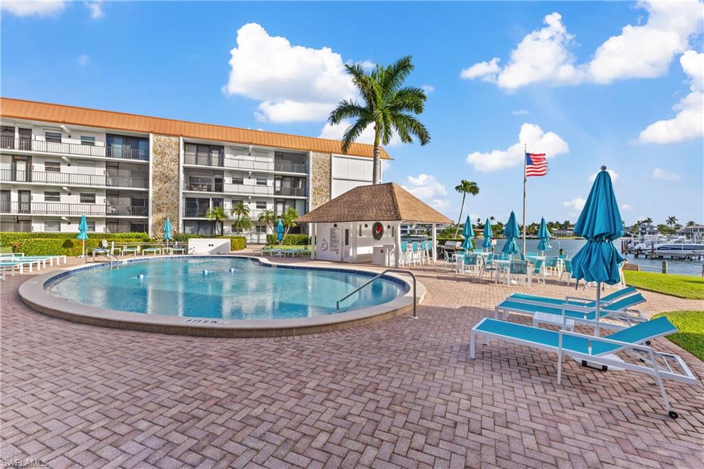 2900 Gulf Shore BLVD N Unit: 303
