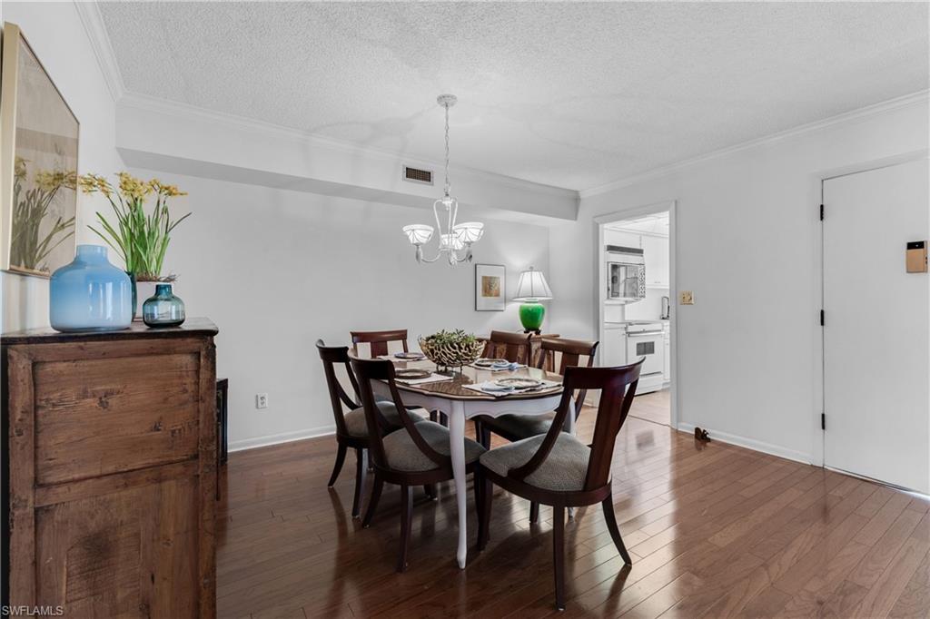 2900 Gulf Shore BLVD N Unit: 303