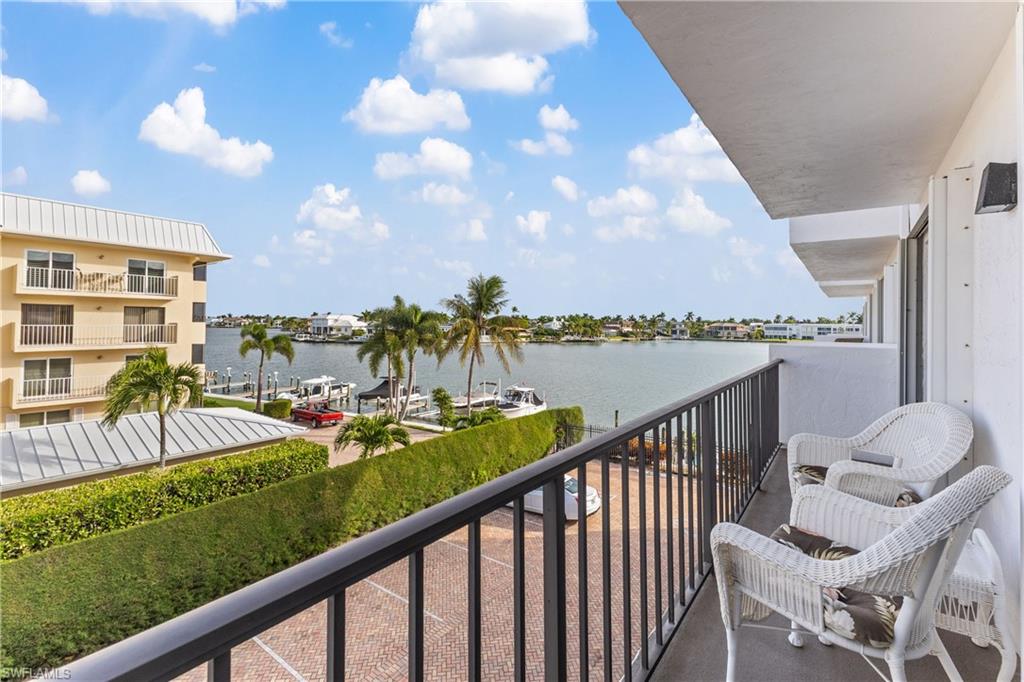 2900 Gulf Shore BLVD N Unit: 303