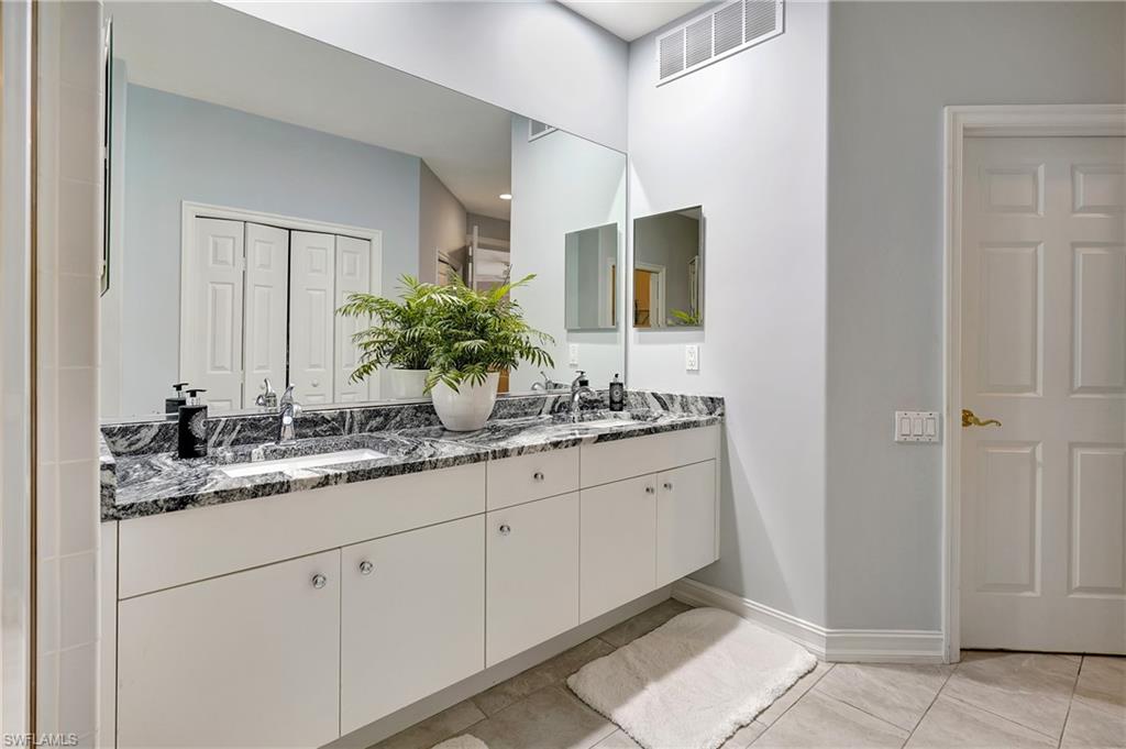 929 Carrick Bend CIR Unit: 102