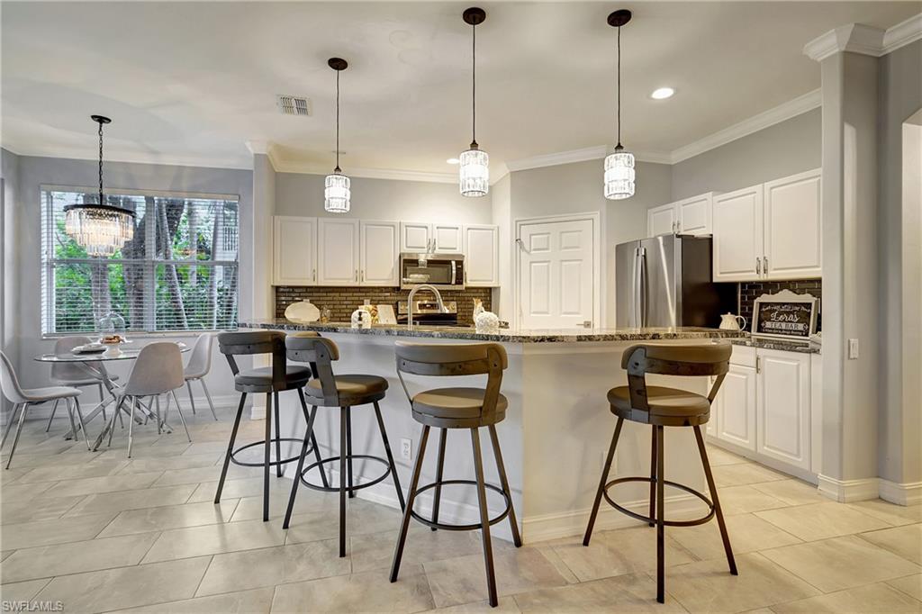 929 Carrick Bend CIR Unit: 102