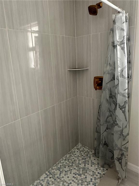 5324 Floridan AVE S Unit: #1