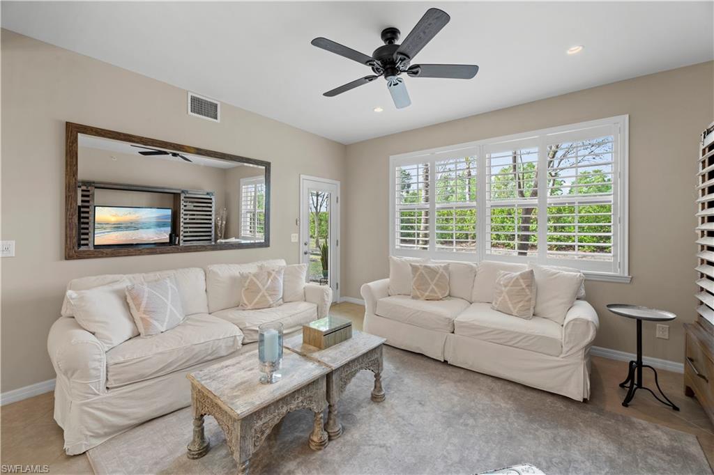 23590 Alamanda DR Unit: 103