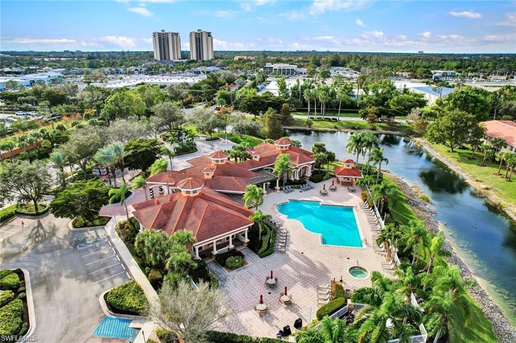 5560 Berkshire DR Unit: 201