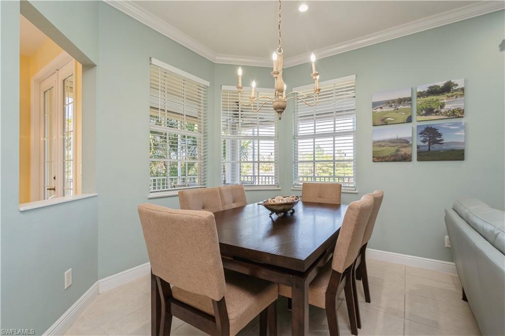 5560 Berkshire DR Unit: 201