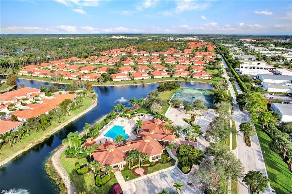 5560 Berkshire DR Unit: 201