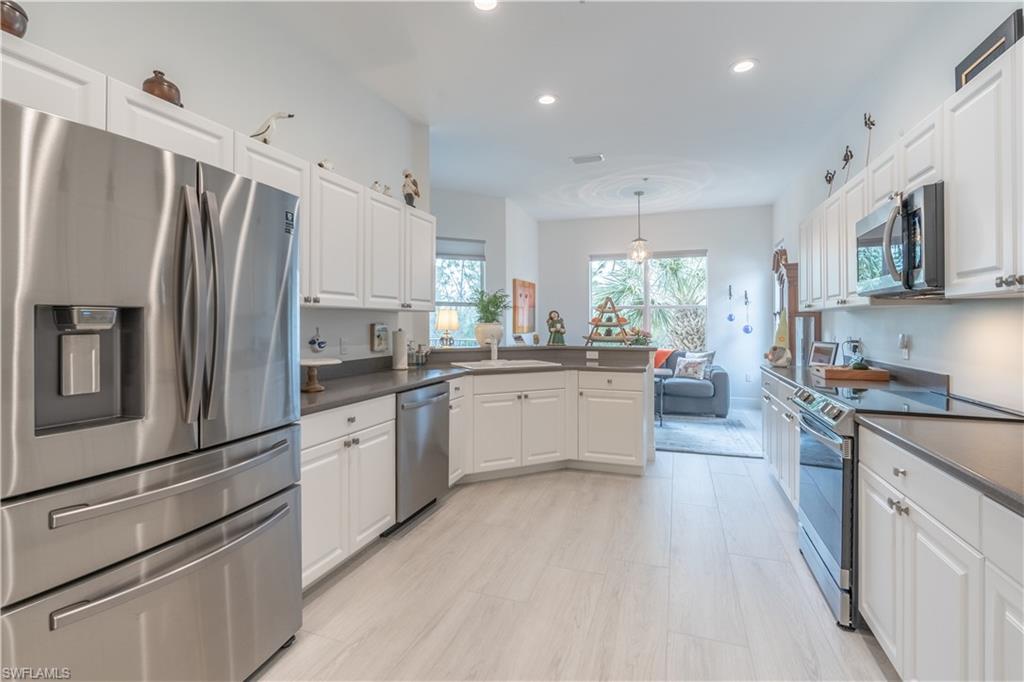 17494 Old Harmony DR Unit: 202