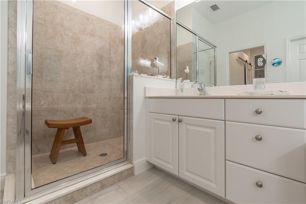 17494 Old Harmony DR Unit: 202