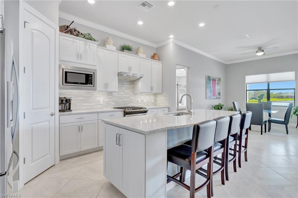 7615 Winding Cypress DR