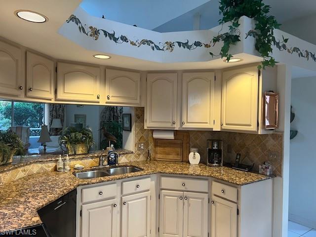15230 Cedarwood LN Unit: C-104