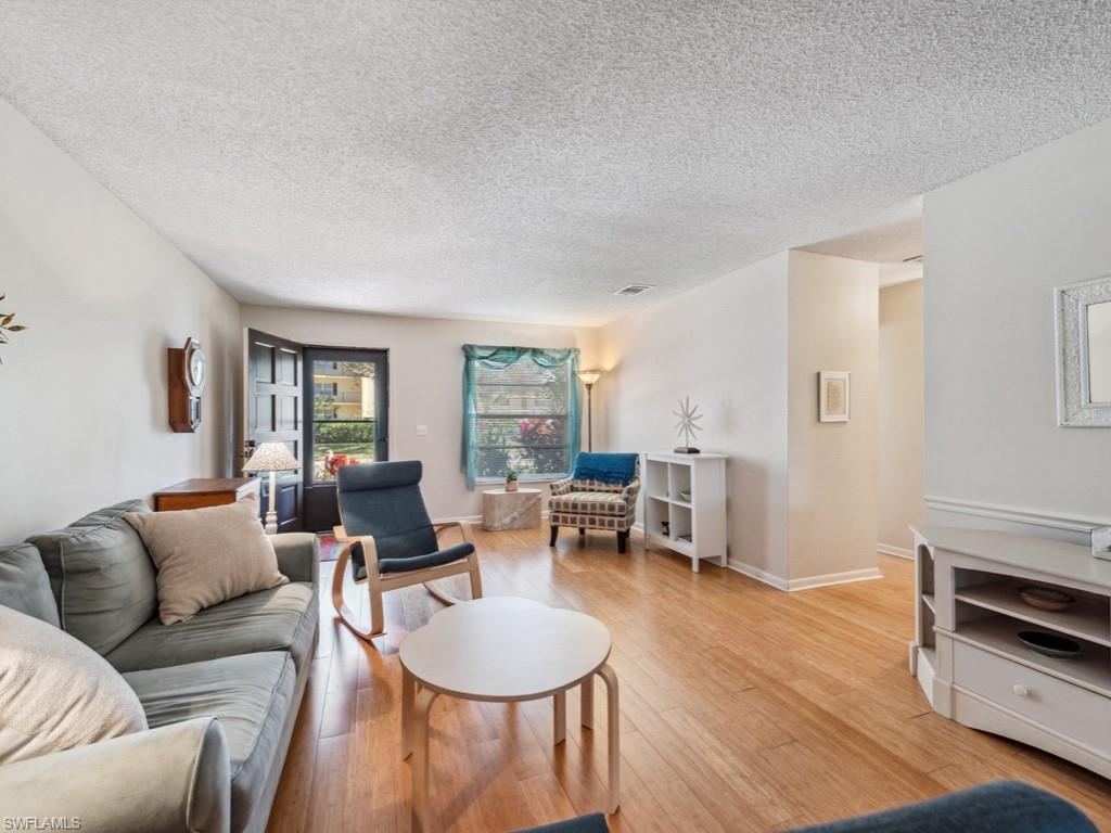 1034 Forest Lakes DR Unit: 10-C