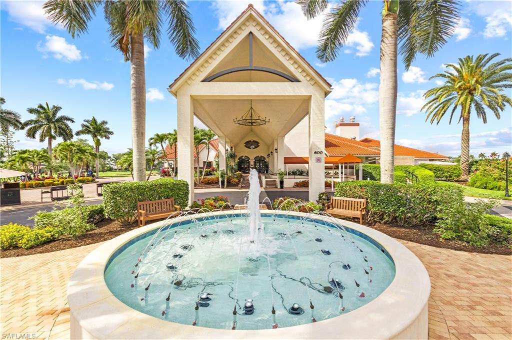 421 Country Hollow CT Unit: D103