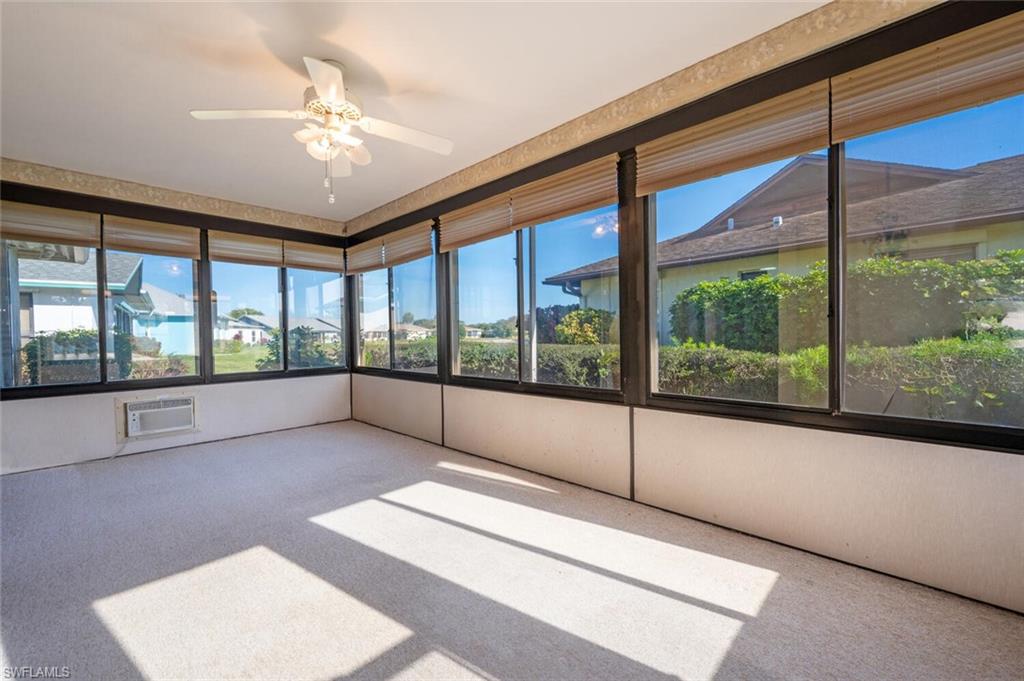 136 Fleur De Lis LN