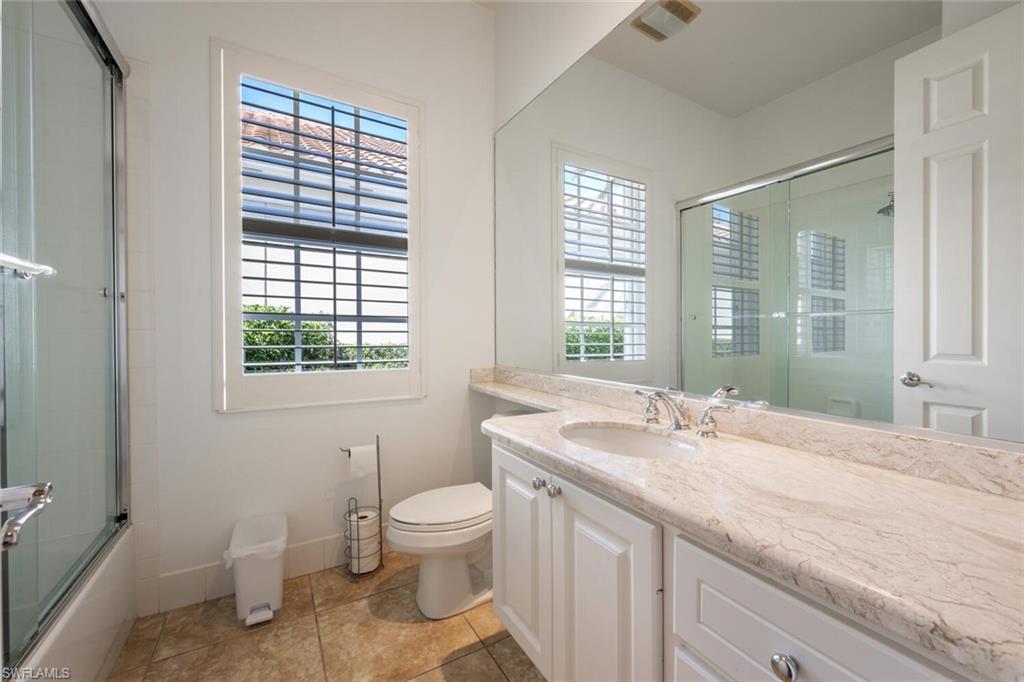 4325 Queen Elizabeth WAY