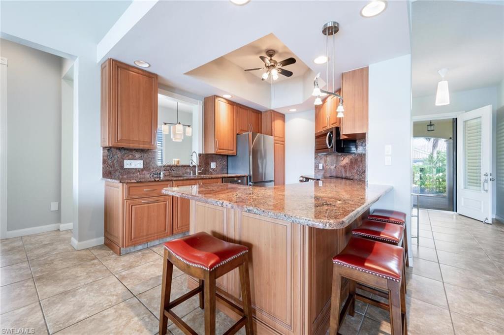 4325 Queen Elizabeth WAY