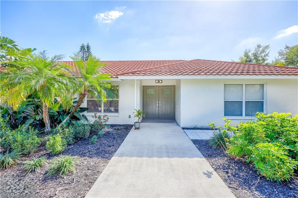 300 Country Club DR
