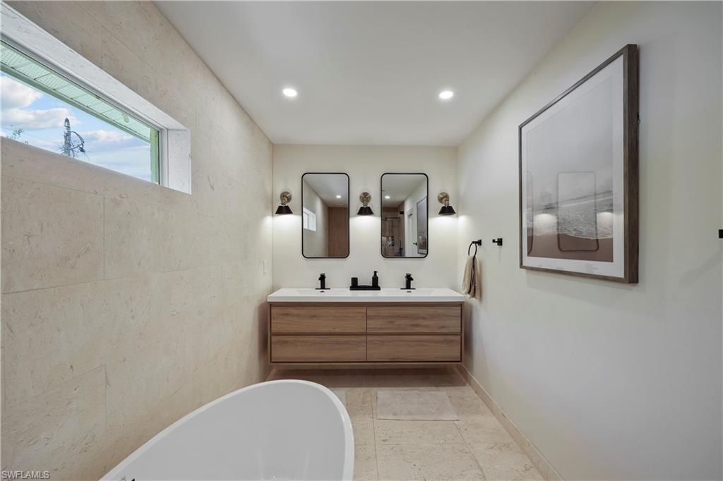 300 Country Club DR