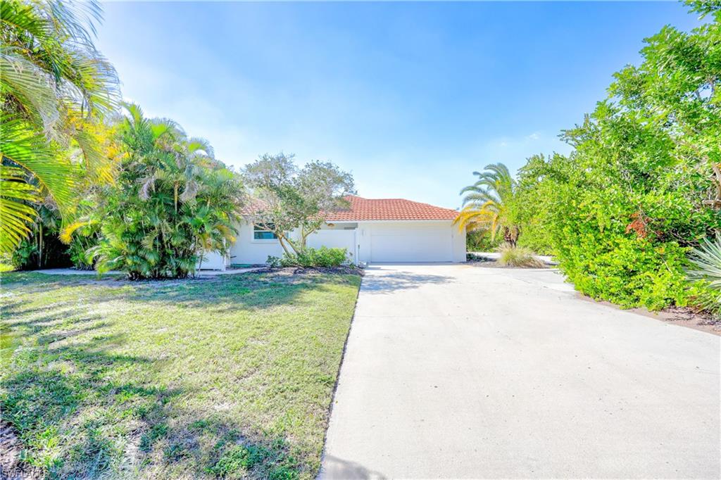300 Country Club DR