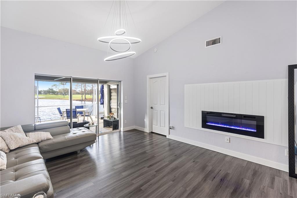 104 Tanglewood Ct
