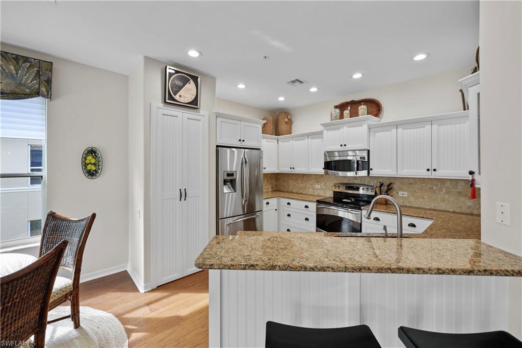 8458 Radcliffe TER Unit: 204